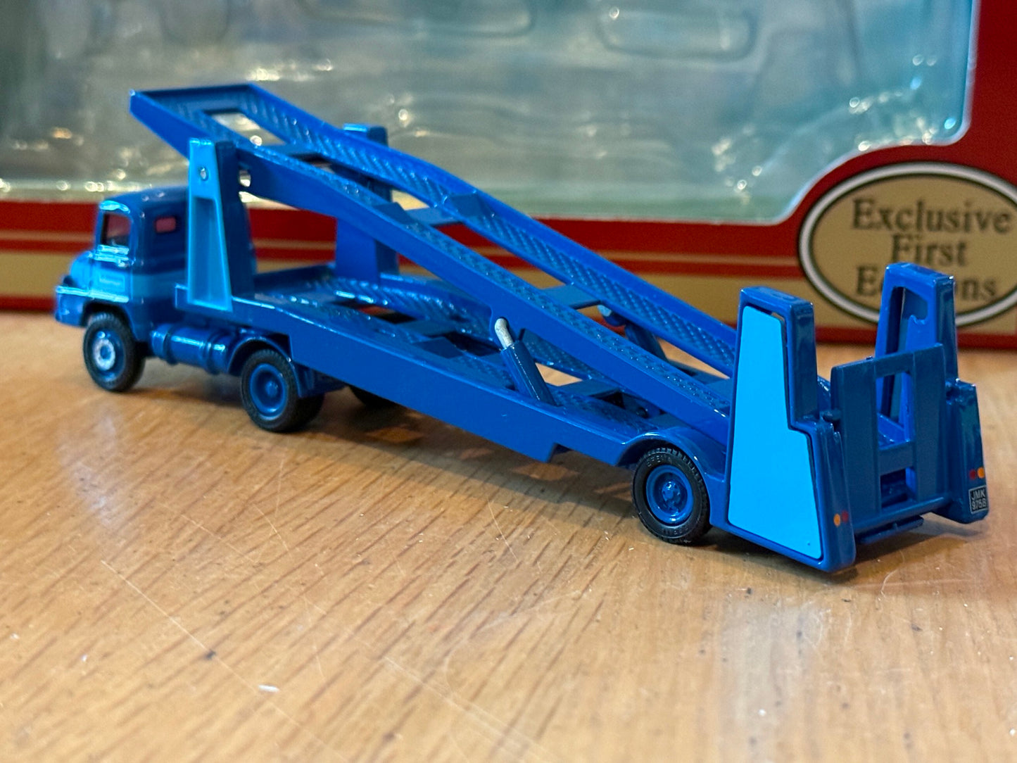 EFE 33901 - 1:76 Ford Thames Trader Articulated Car Transporter - Toleman