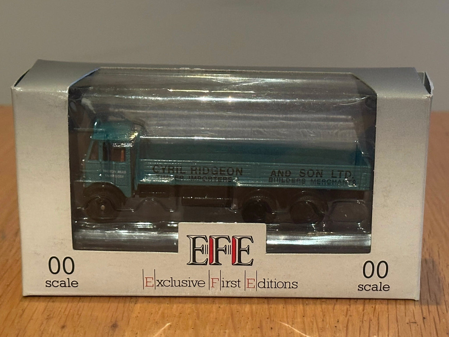 EFE OO Gauge AEC Mammoth 6-wheel Dropside Cyril Ridgeon 10302. Boxed.