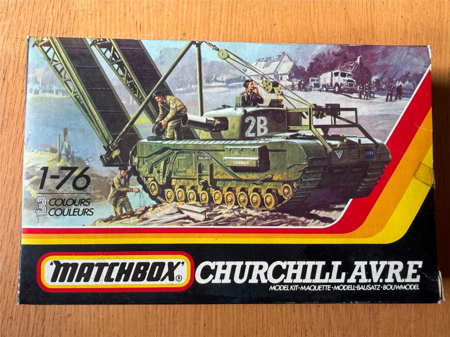 New Matchbox Churchill A.V.R.E. Tank -1:76 Plastic Model Kit (never opened)