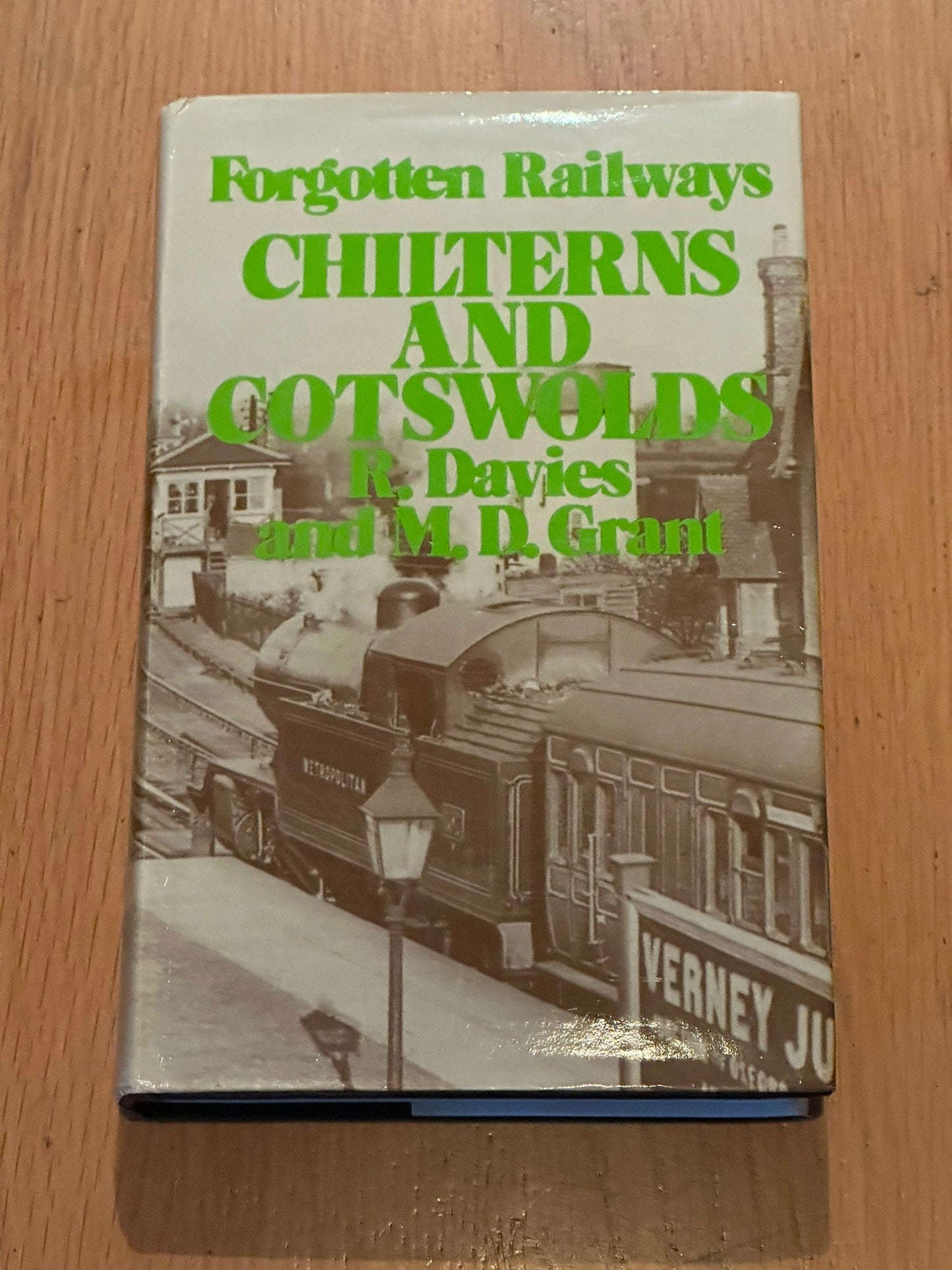Forgotten Railways: Chilterns and Cotswolds (1975)