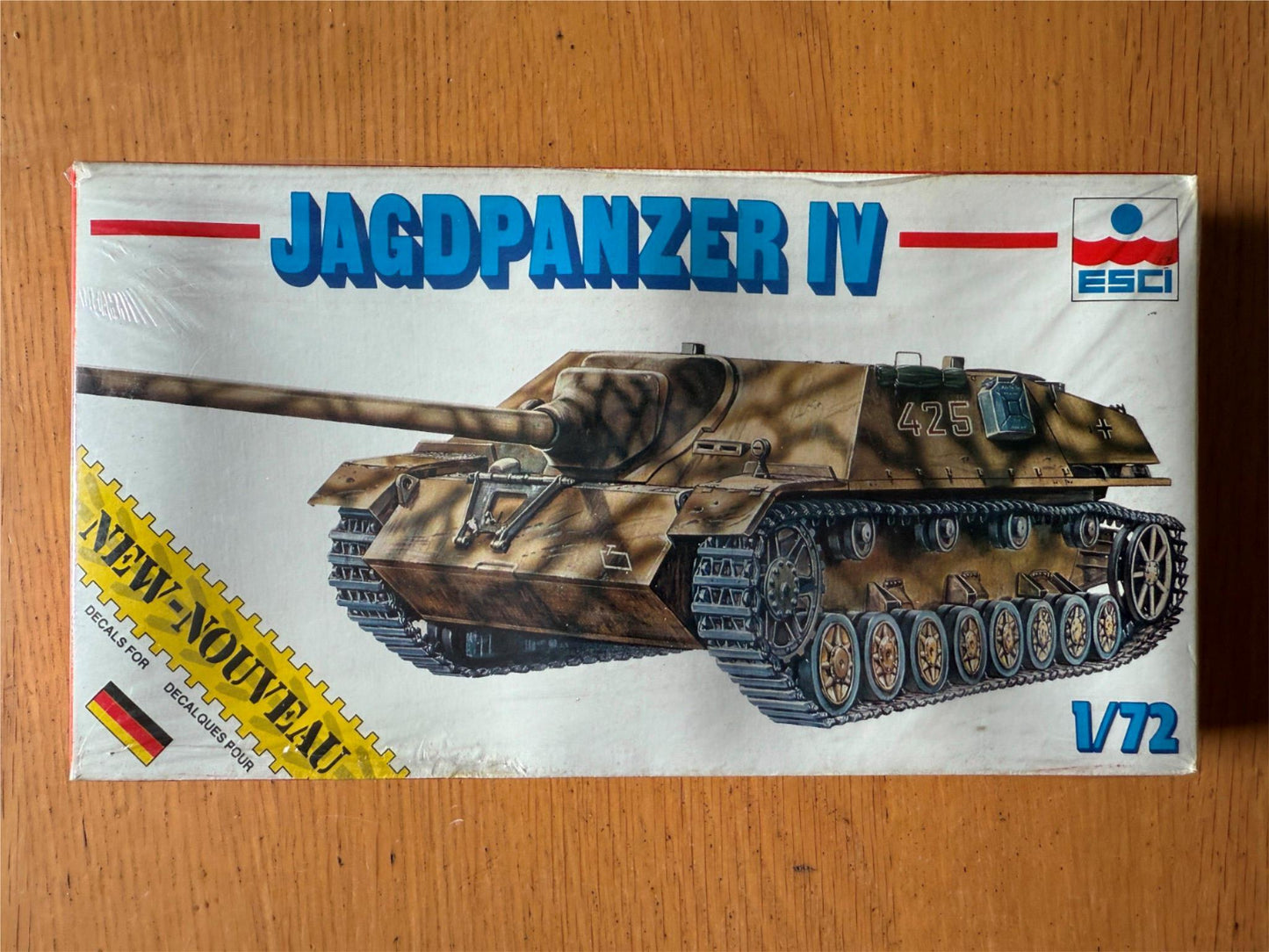New ESCI Jagdpanzer IV Tank - 1:72 Plastic Model Kit (never opened)