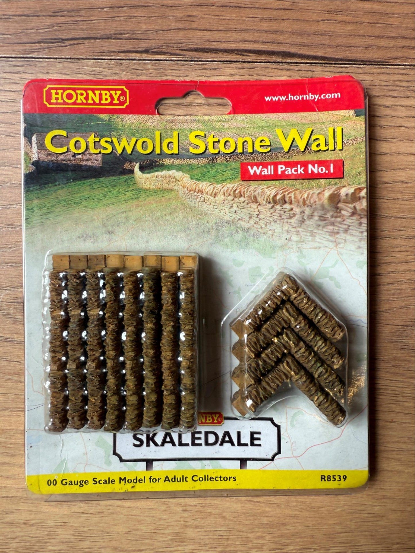 Hornby Skaledale OO Gauge - Cotswold Stone Wall Pack No. 1 BNIB