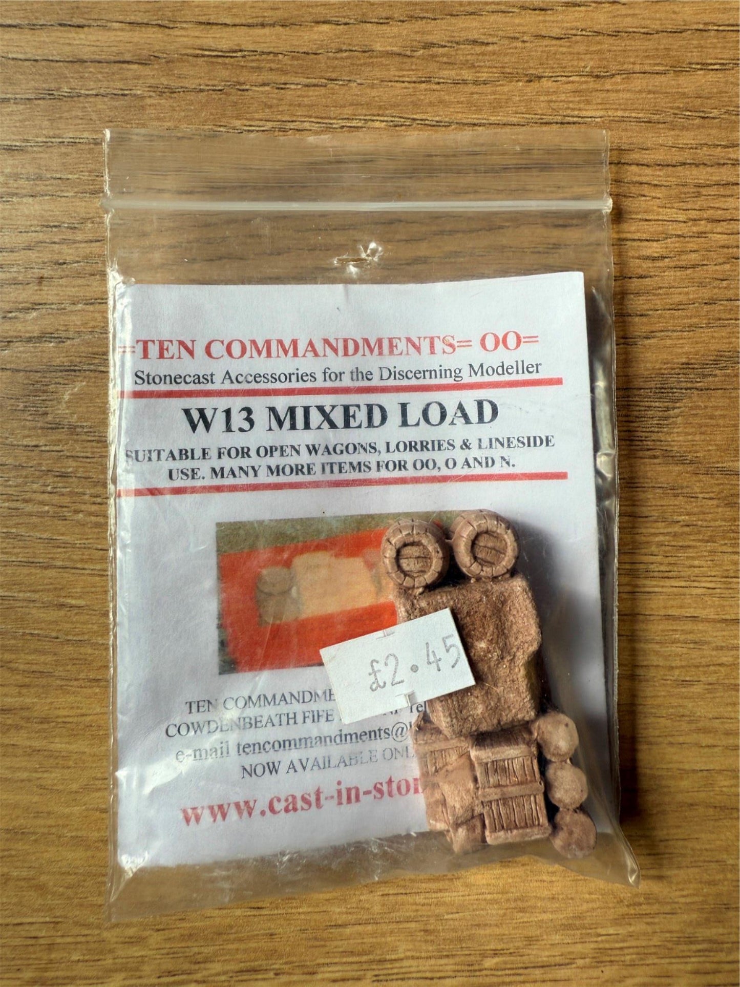 Ten Commandments OO Gauge - W13 Mixed Load BNIB