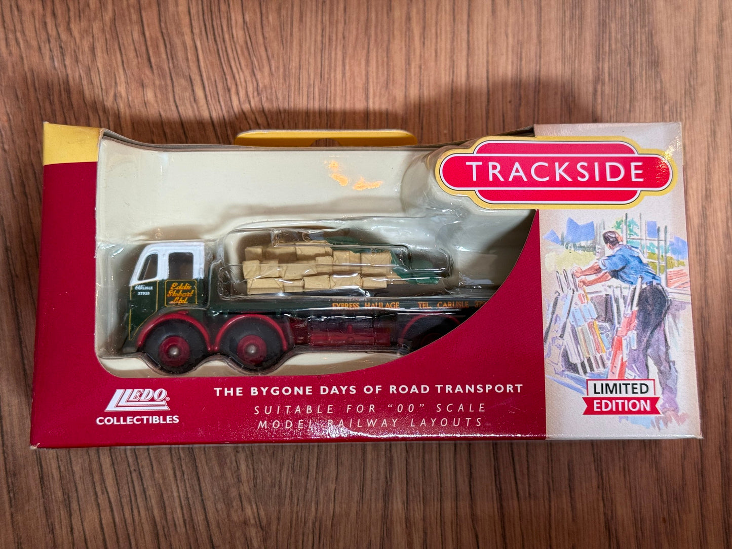 Trackside OO Gauge 1:76 DG176004 Stobart Leyland Platform Lorry & Load BNIB