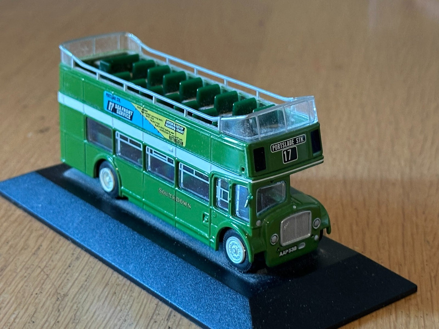 Atlas Great British Buses 1:76 Southdown Bristol Lodekka. No Box.