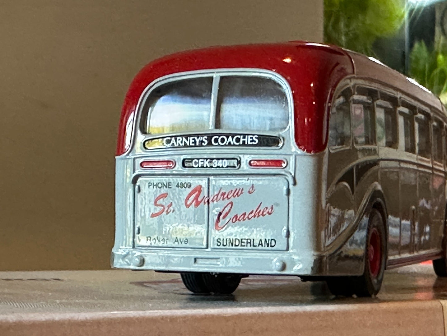 Corgi 97193 - 1:50 AEC Regal Bus - R.W Carney