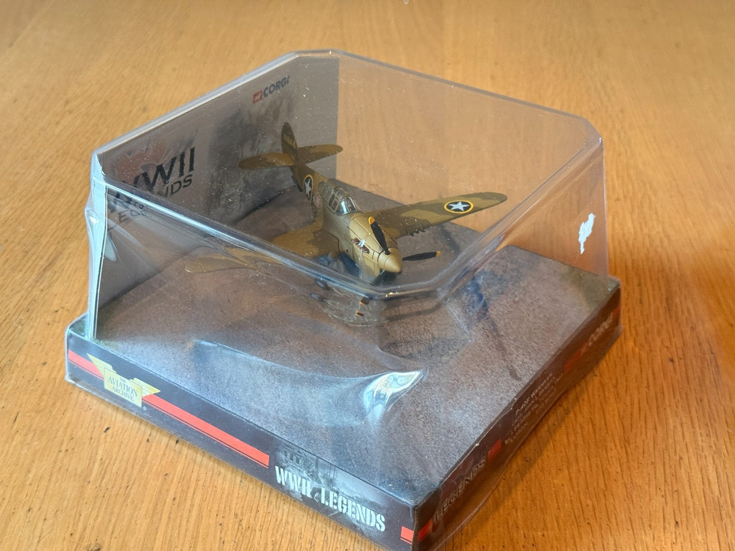 Corgi Aviation AA33105 WWII Legends P40F Warhawk