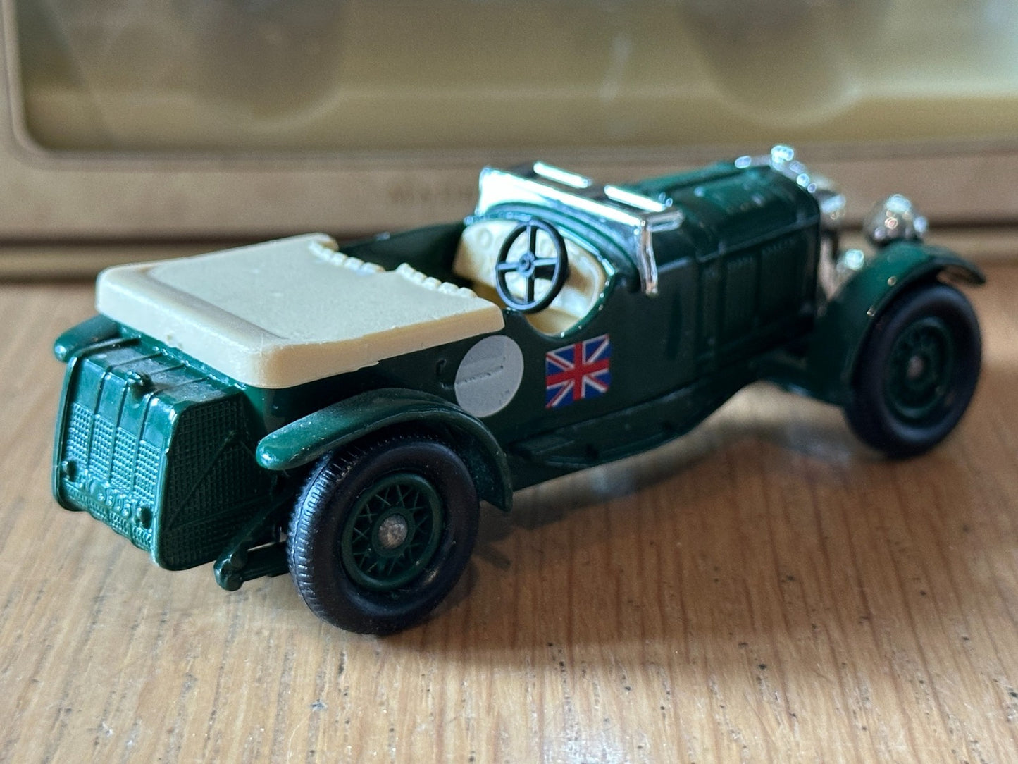 Days Gone DG46000 - Bentley 4.5litre, British Racing Green, without Racing No.