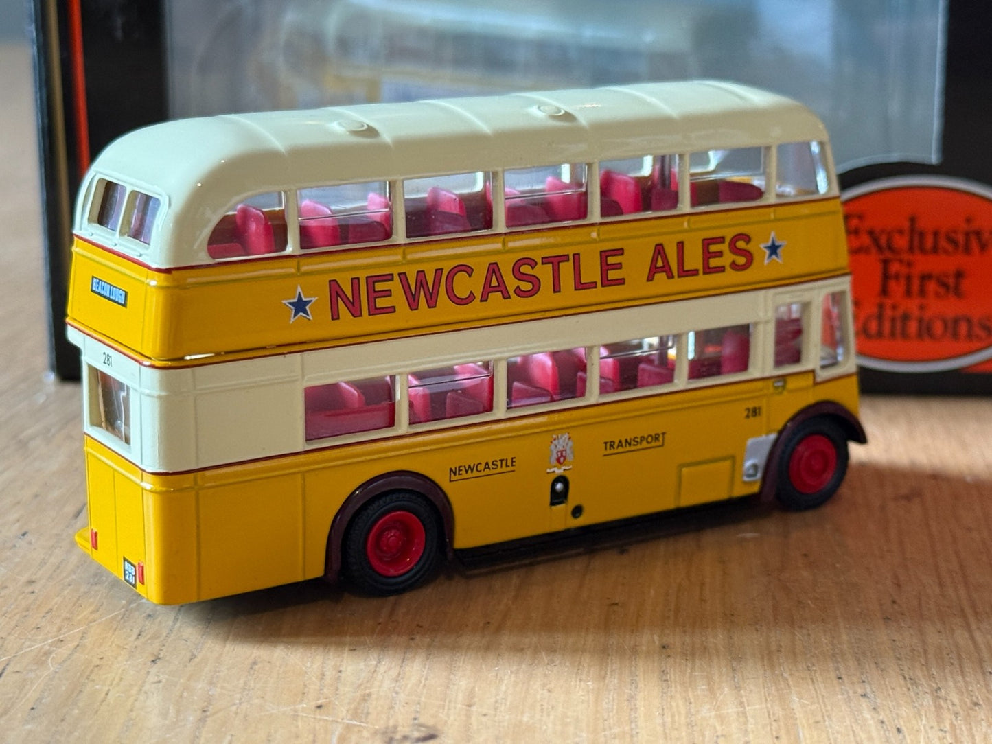 EFE 16114 - 1:76 Leyland PD2 Highbridge - Newcastle