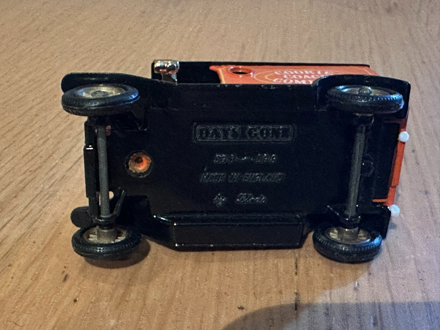 Diecast Lledo Days Gone 1920 Ford Model T Cookie Coach Company 1920. No Box.