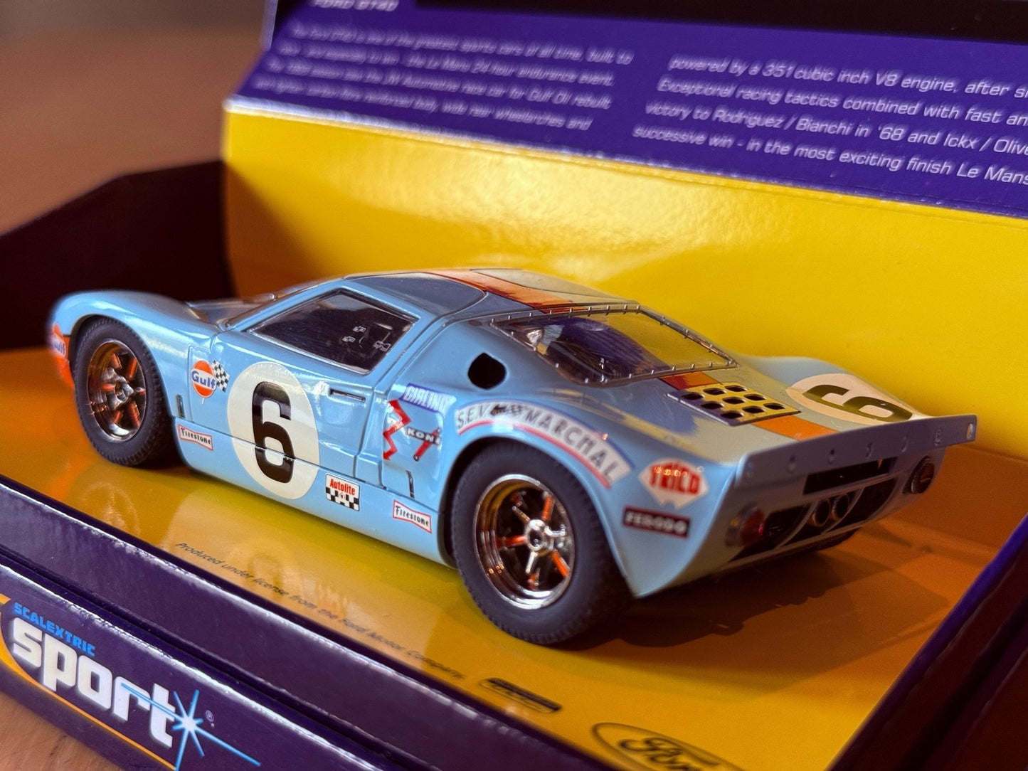 Scalextric Sport C2404A - Gulf Ford GT40 1969 Le Mans Winner - Limited Edition
