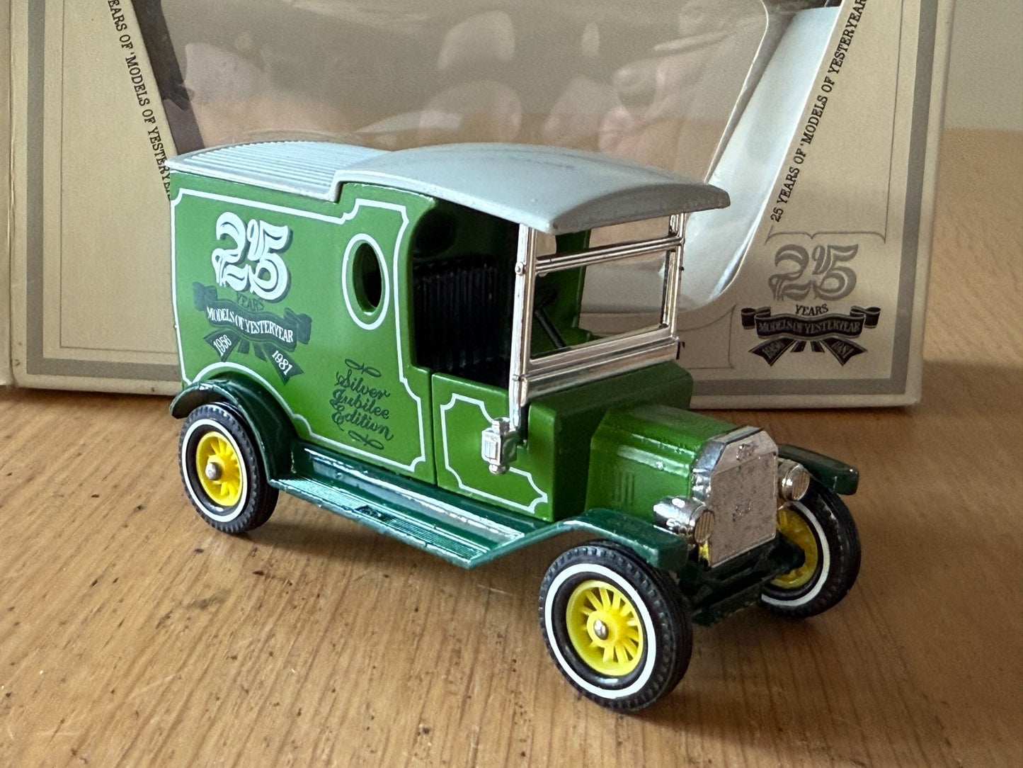 Original Matchbox Models of Yesteryear Y-12 - 1912 Ford Model T - 25 Years