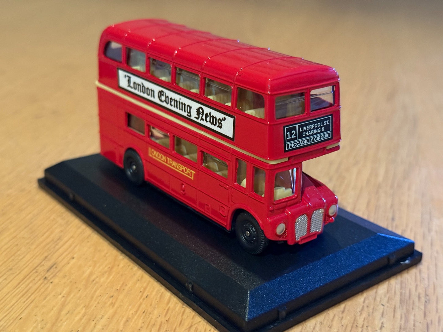 Oxford Diecast - 1:76 LD001 London Bus Gift