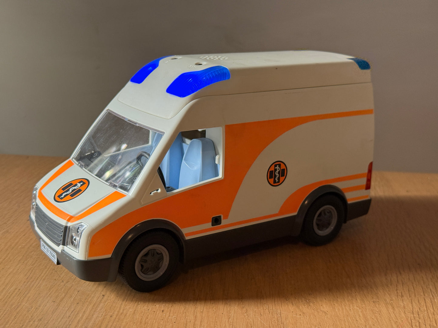 Playmobil 70049 - Ambulance. Pre-owned.