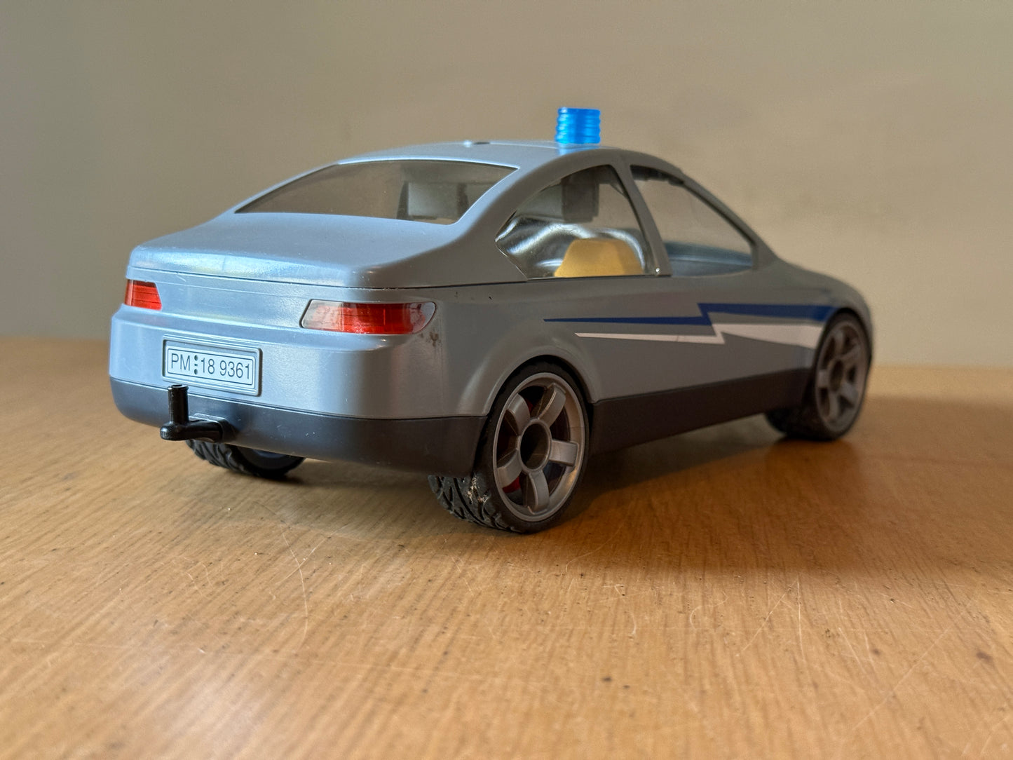 Playmobil 9361 - SWAT Undercover Car. Pre-owned.