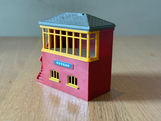 Triang Hornby R145 Signal Box - Ramsgate