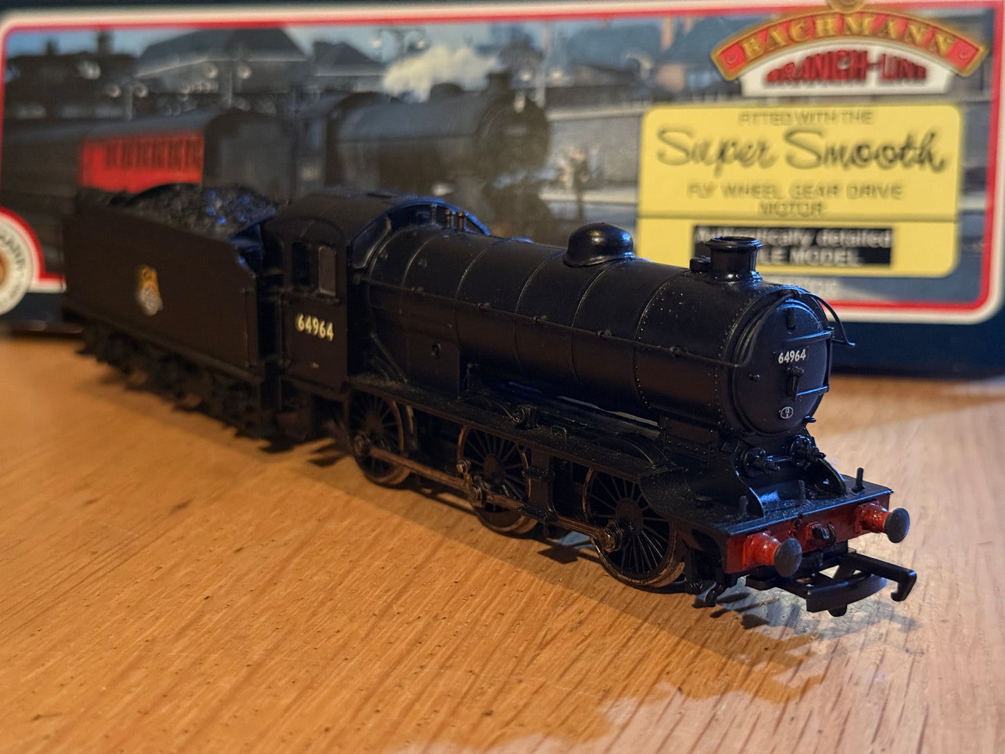 Bachmann OO Gauge 31-851 -  LNER Gresley Class BR J39 Locomotive 64964