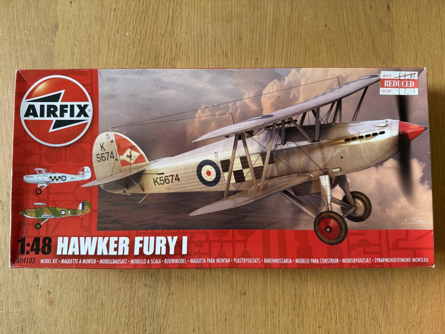 Airfix 1:48 Plastic Model Kit 04053 - Hawker Fury I