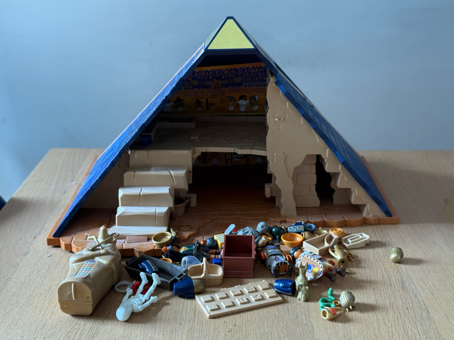 Playmobil 5386 - Pharaoh's Pyramid. Pre-owned.