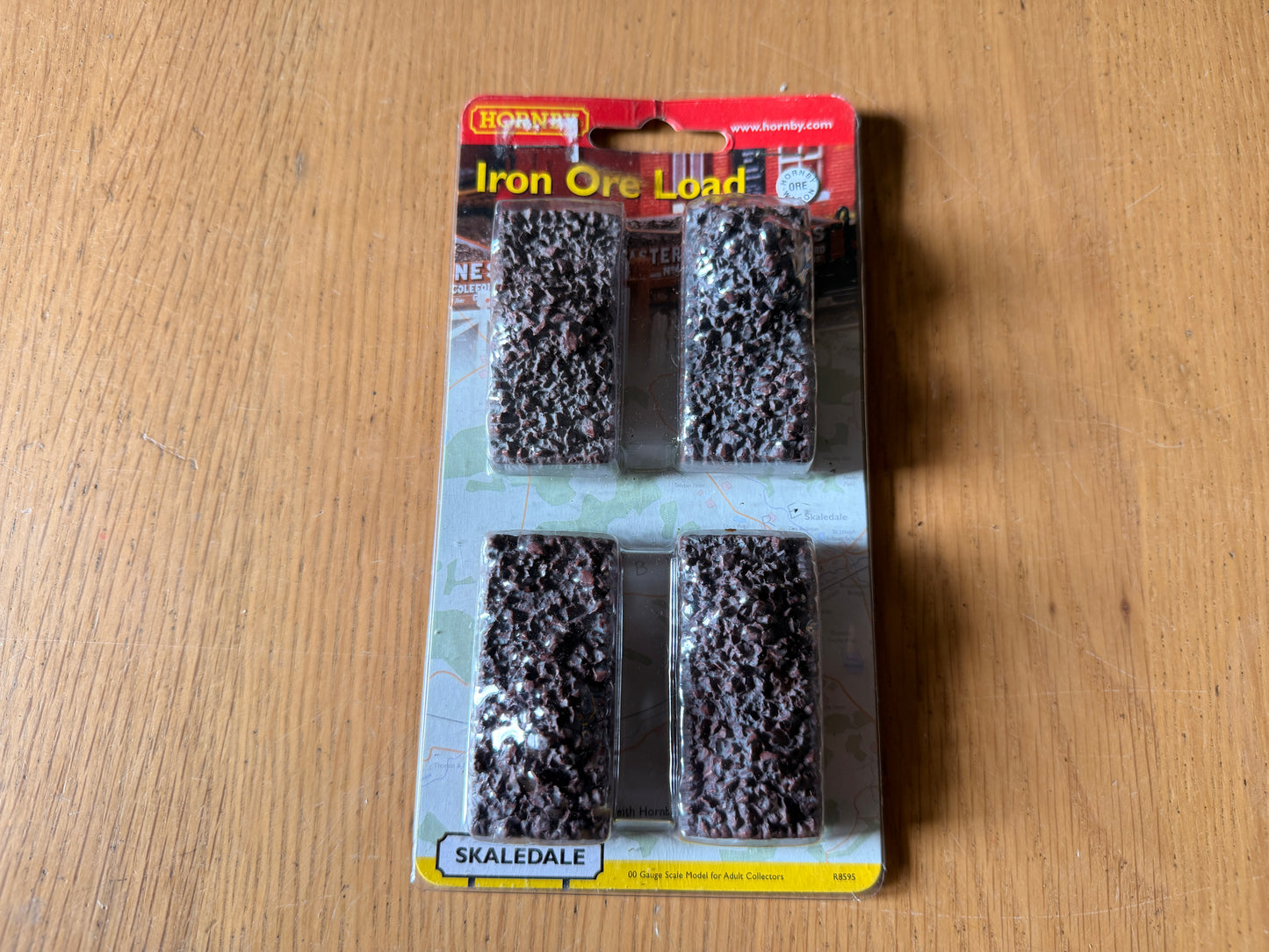 Hornby Iron Ore Load. BNIB.