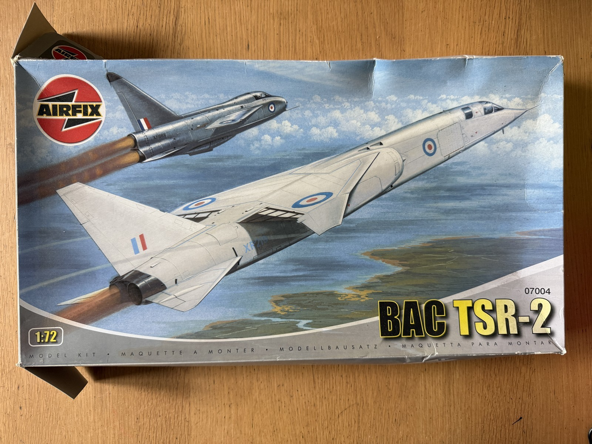 Airfix 1:72 Plastic Model Kit 07004 - BAC TSR-2