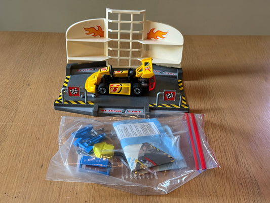 Playmobil 9827 - Go Kart Workshop. Pre-owned.