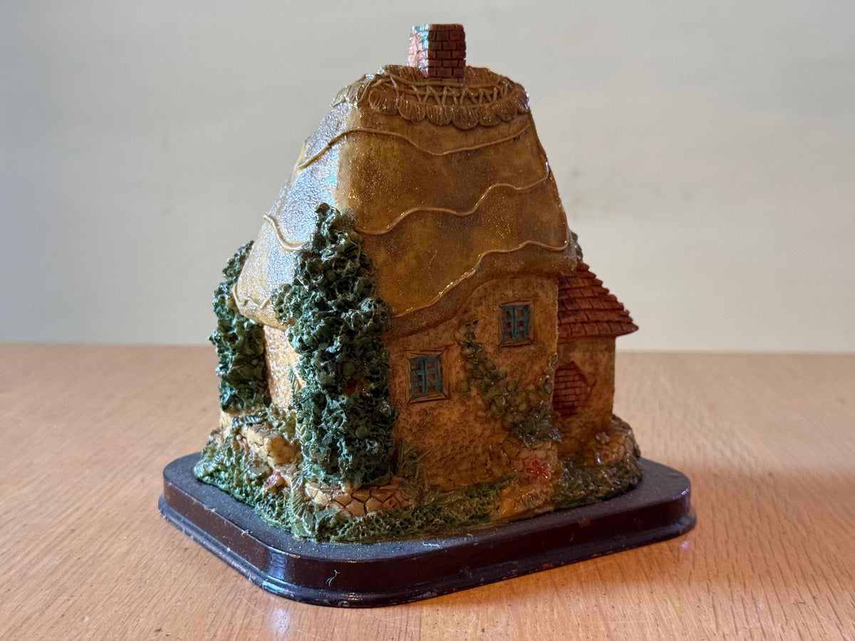 Country Artists or similar model cottage