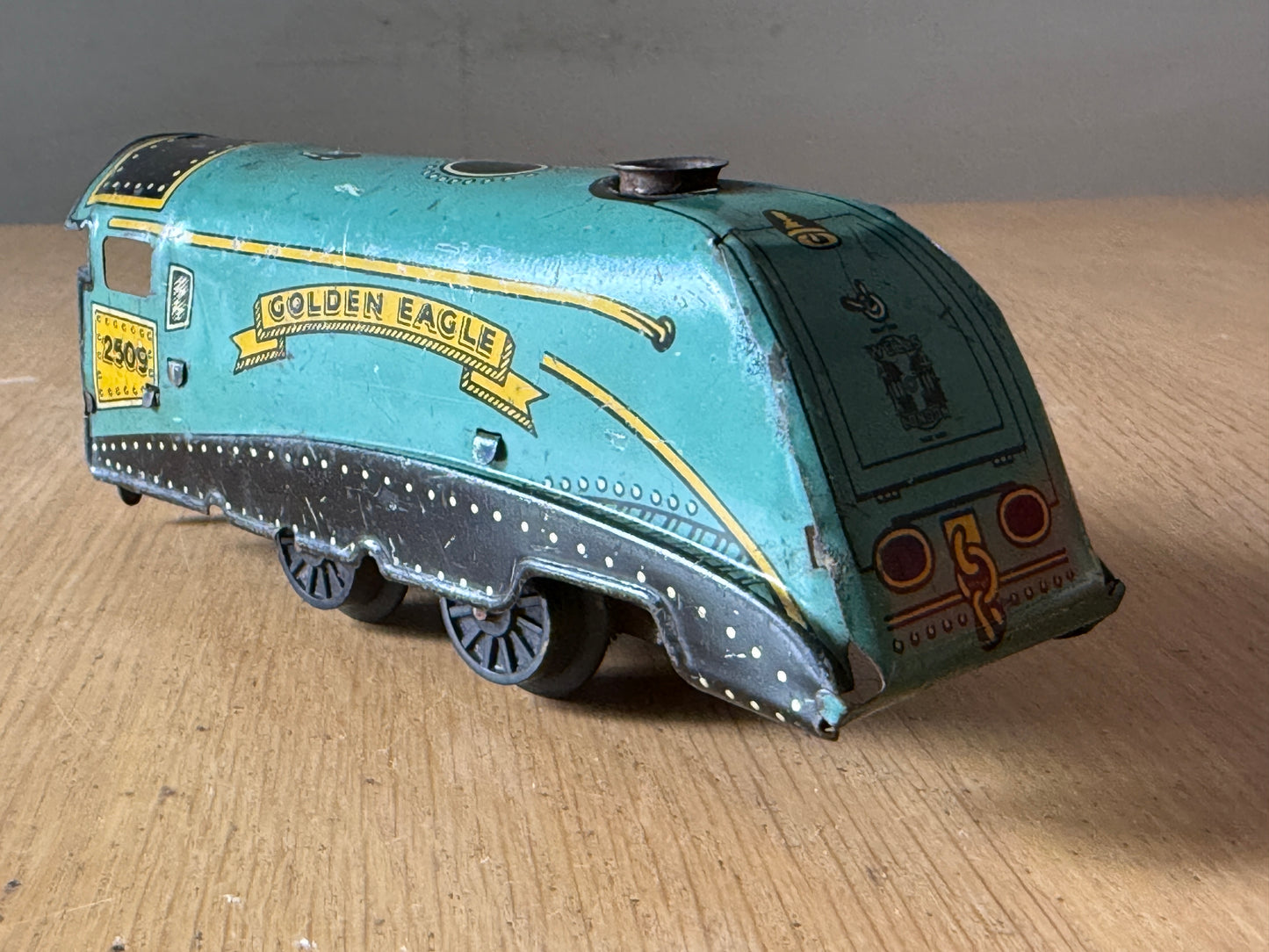 Wells Brimtoy O Gauge Clockwork Timplate Golden Eagle Locomotive