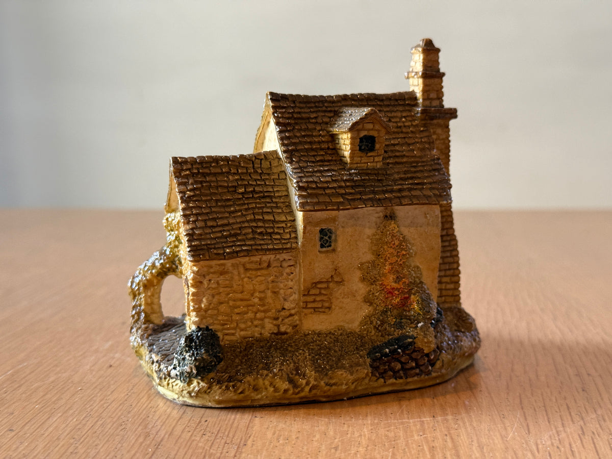 Academy - Miniature House