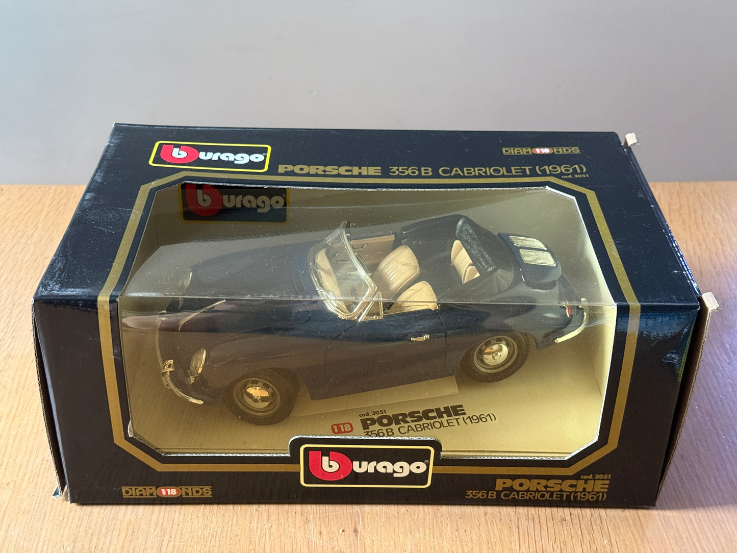 Bburago 1:18 Diecast Model 3051 - Porsche 356B (1961) - Mint Condition