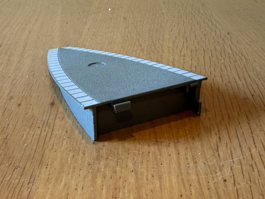 Hornby OO Gauge R463 - Platform Ramp Section. Pre-owned.