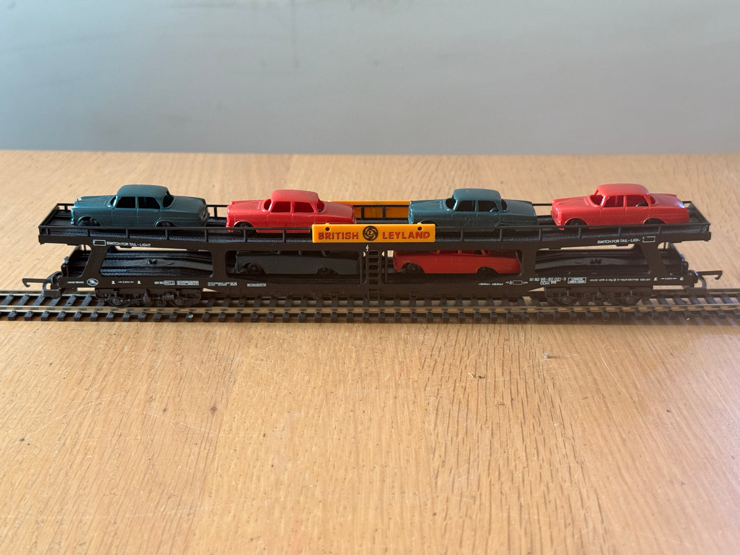 Lima 309053 00 Gauge Motorail Car Transporter - British Leyland