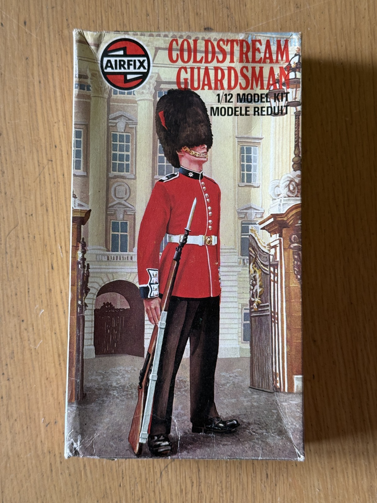 Airfix 1:12 Plastic Model Kit - Coldstream Guardsman