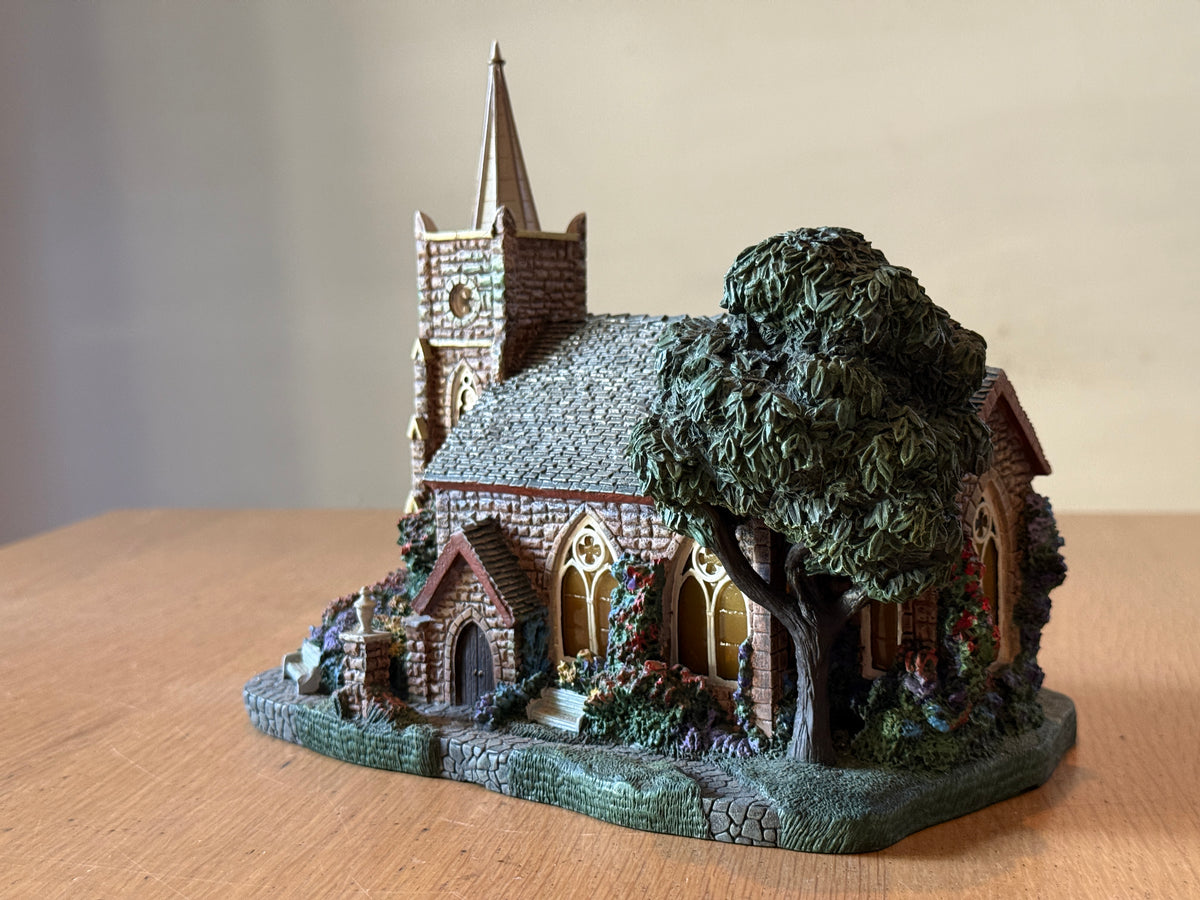 Thomas Kinkade - Hawthorne Village - Windermere Church Sculpture