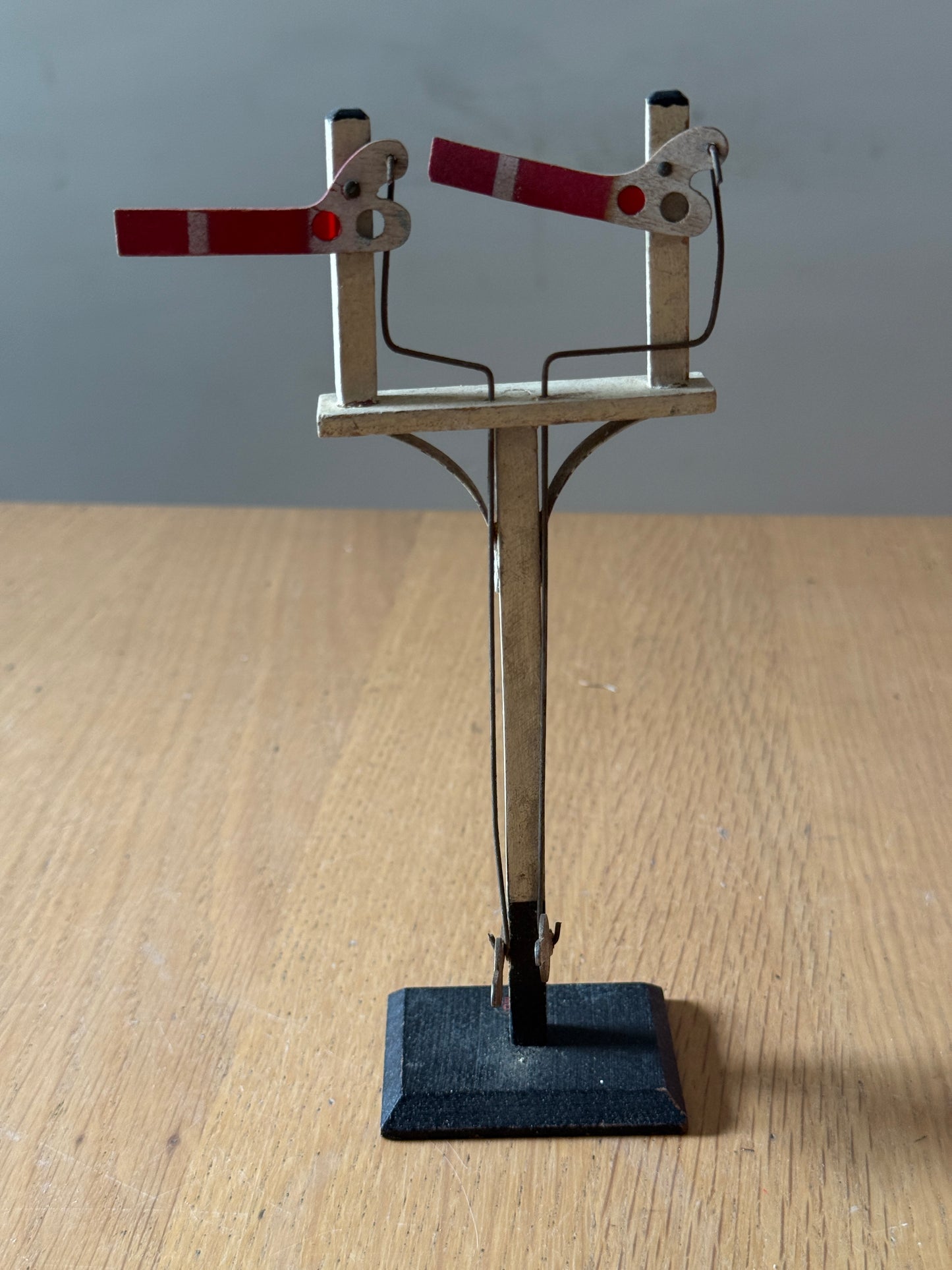 Vintage O Gauge Model Railway Signal