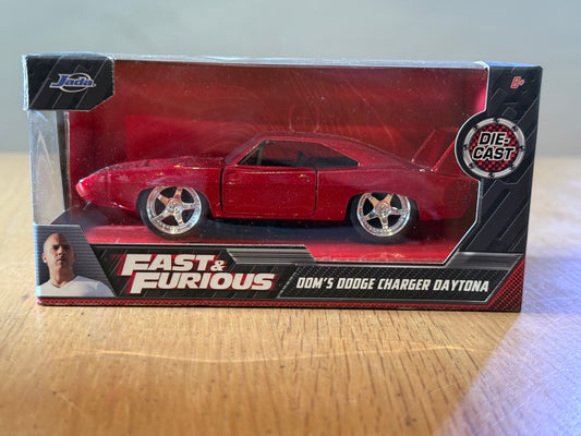 Jada Diecast 1:32 - Fast & Furious - Dom's Dodge Charger Daytona. BNIB.