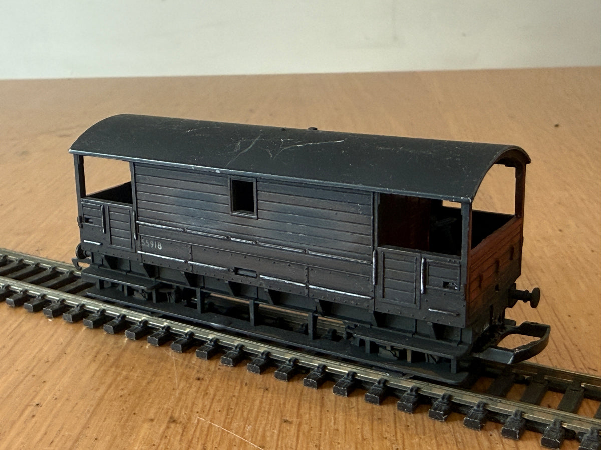 OO Gauge - Weathered Brake Van