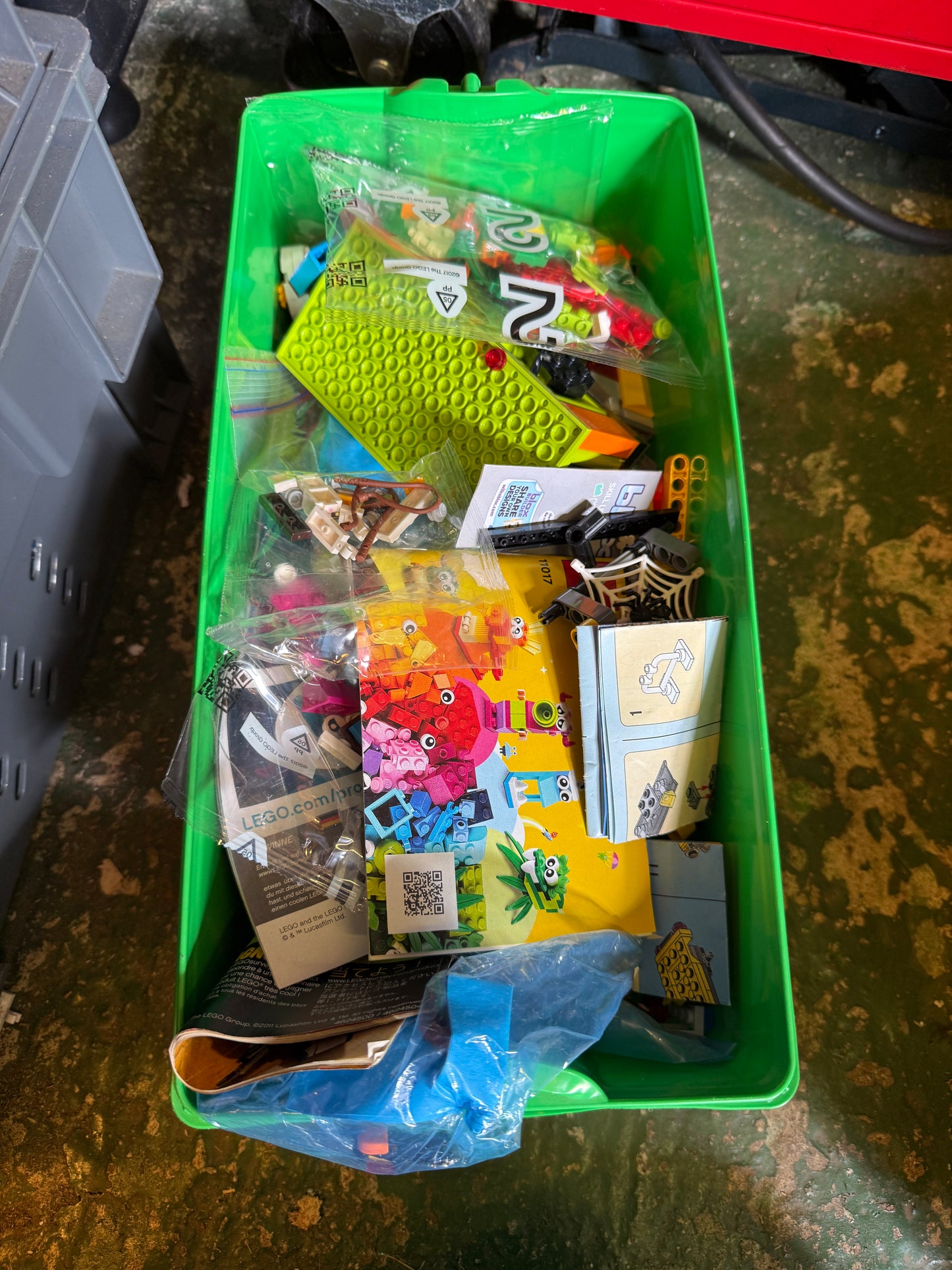 Lego Storage Box with Loose Lego