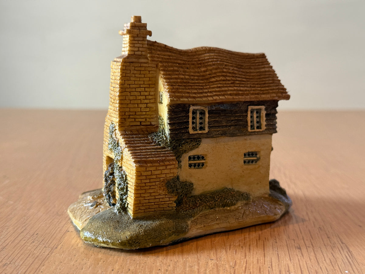 Academy - Miniature Cottage