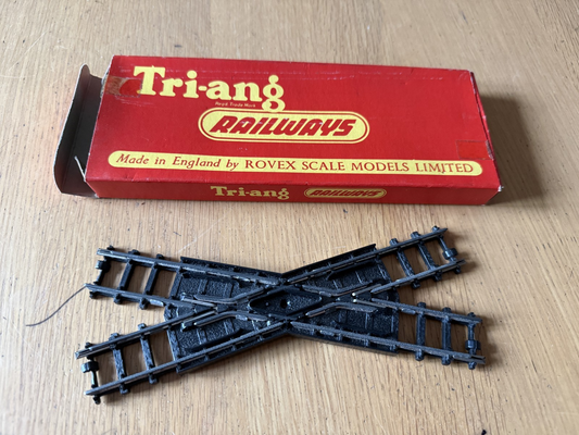 Triang Hornby OO Gauge R290 Diamond Crossing