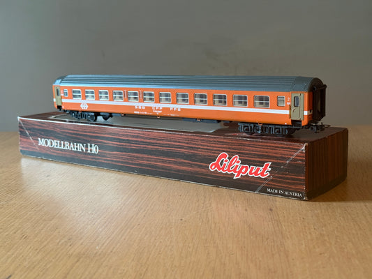 Liliput 882 54 HO Scale - Passenger Coach 2. Class 21-70 090-7 SBB-CFF-FFS
