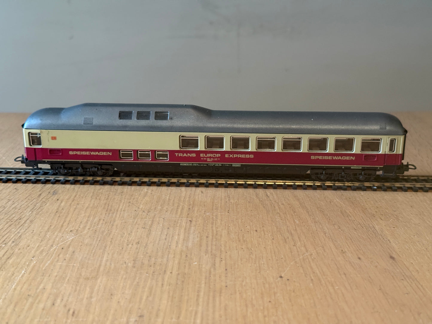Lima H0 Scale - German DB Axum Rheingold Tee Panoramic Observation Coach
