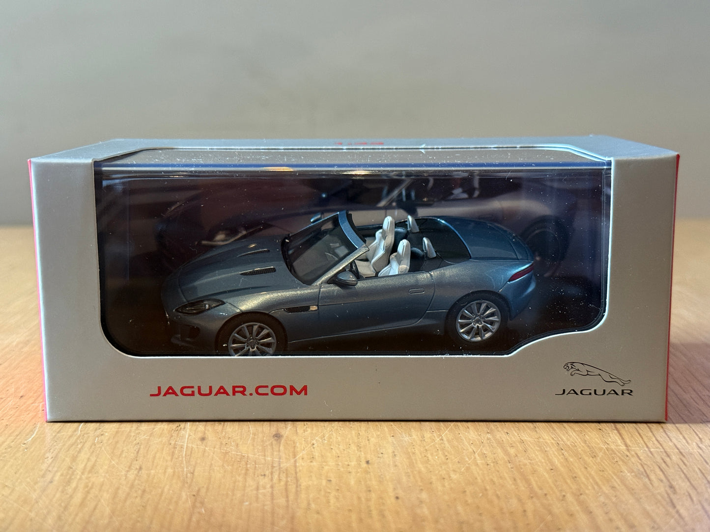 Ixo Models 1:43 Official Jaguar OEM Model - Jaguar F-Type V8. BNIB