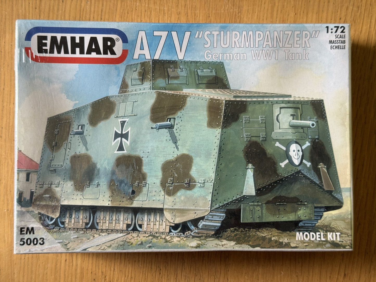 Emhar 1:72 Scale Plastic Model Kit 5003 - A7V Sturmpanzer German WW1 Tank