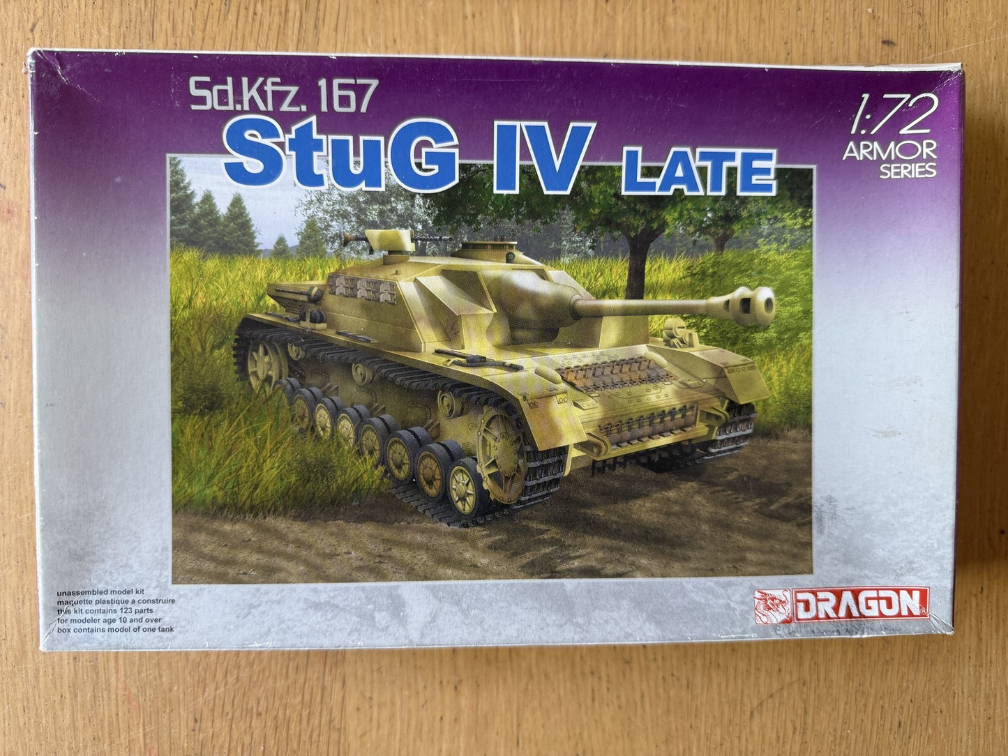 Dragon 1:72 Scale Plastic Model Kit - StuG IV Late Sd.Kfz.167