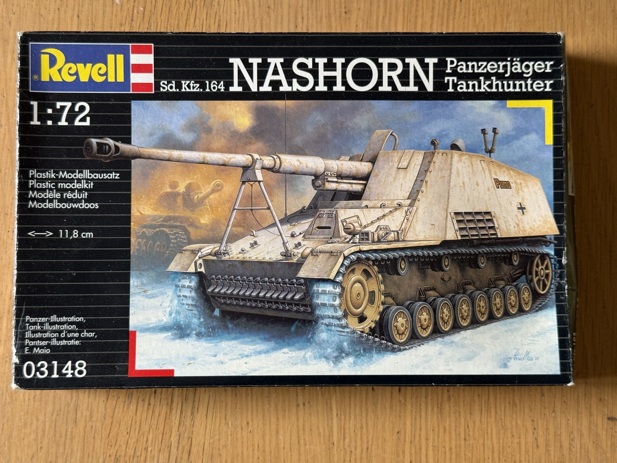 Revell 1:72 Plastic Model Kit 03121 - Sd Kfz. 164 Nashorn Panzerjager Tankhunter