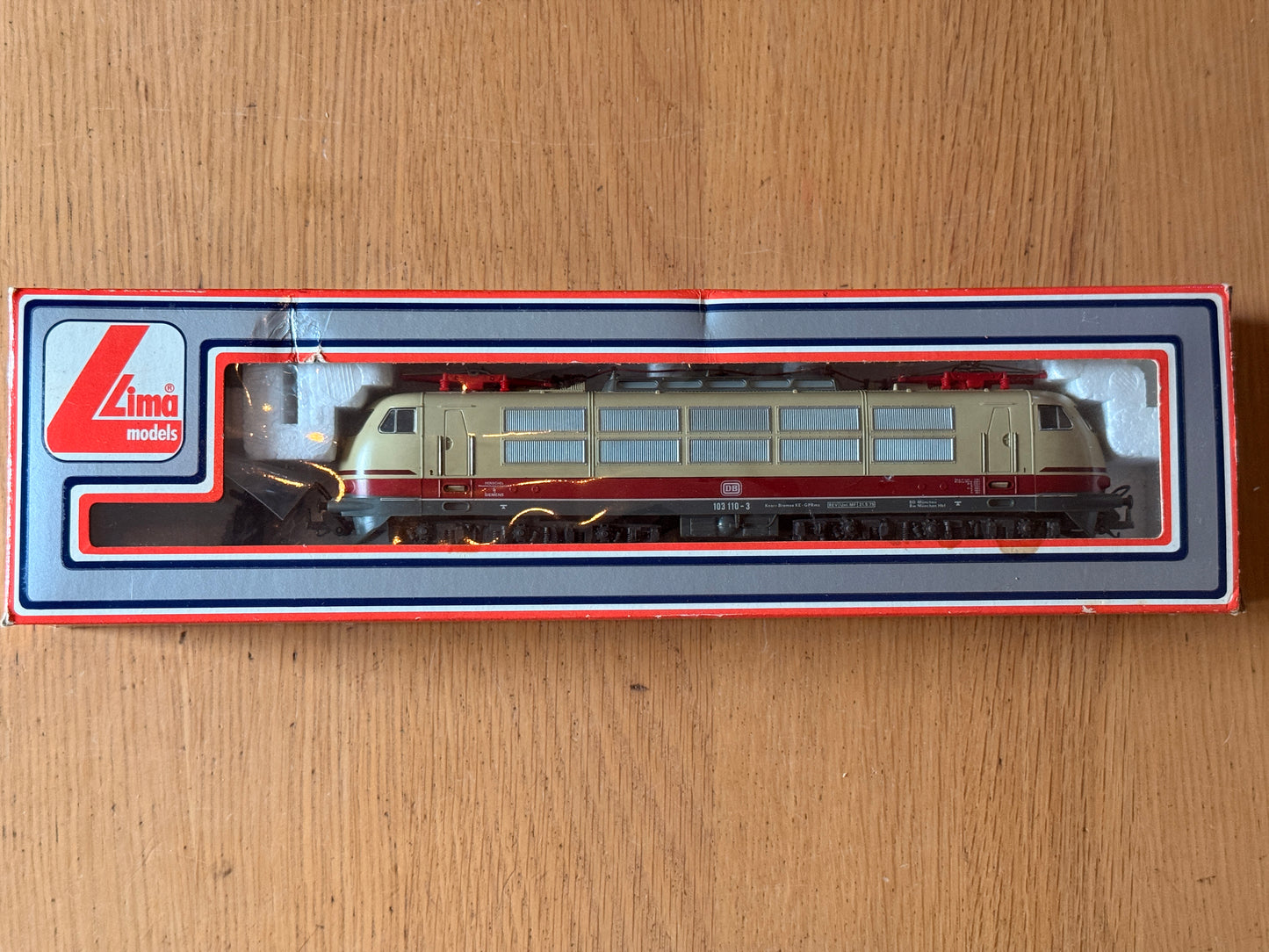 Lima L201800 HO Scale - DB TEE BR103 Electric Locomotive