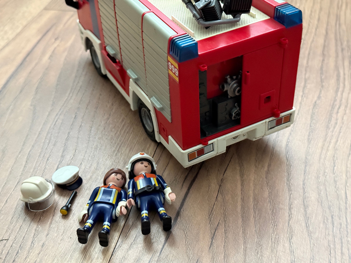 Playmobil 4821 - Fire Engine. Pre-owned.