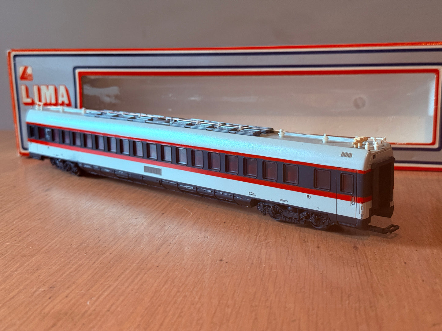 Lima 201076 HO Scale - Central Car 404 001-0 DB Epoch 4