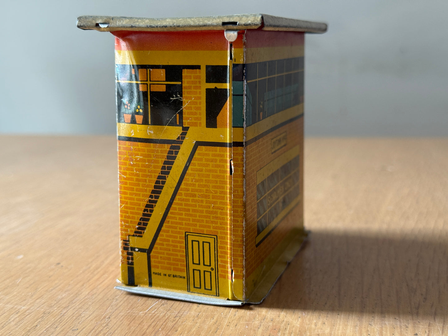 Tinplate Signal Box for O Gauge Model Railway